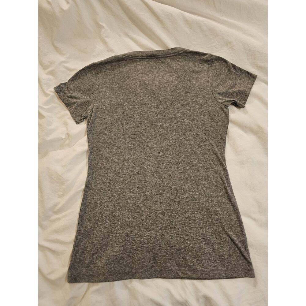 University of San Diego USD Toreros Women’s Medium Gray V Neck T Shirt - Picture 5 of 5
